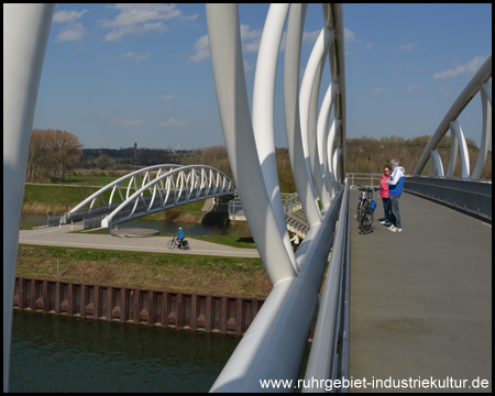 Die Brücken des Lippeparks über den Kanal und die Lippe