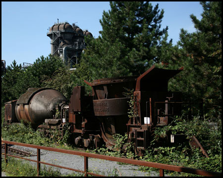 Alte Güterwagen: Torpedopfannen- und Schlackewagen