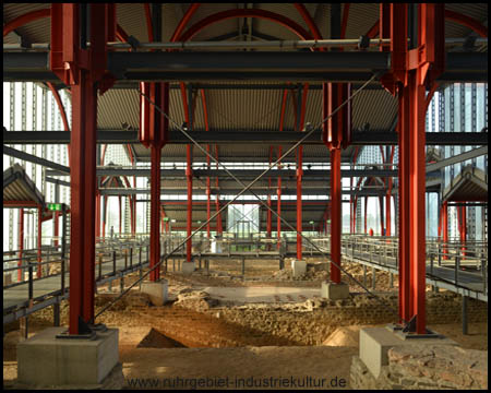 Reste der Räume von Caldarium und Frigidarium als Bestandteile  des Bades unter der großen Halle des Schutzbaus 