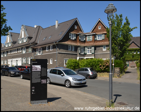 Informationsstelen an der Kreuzung Hoher Weg / Stensstraße