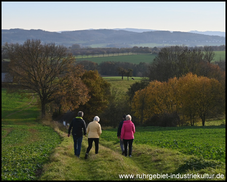 Blick nach Süden ins Ruhrtal bei Fröndenberg (Blick zurück)