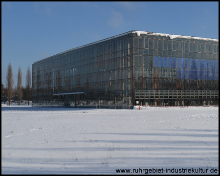 Akademiegebäude von Nordwesten gesehen