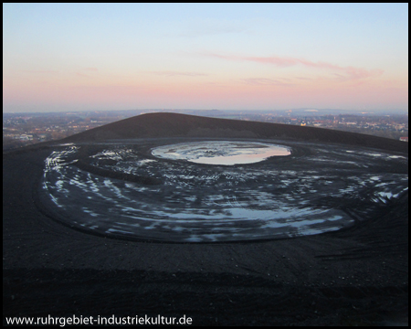 Gipfel der Mottbruchhalde im Januar 2014