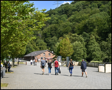 Wege im Brückenpark Müngsten