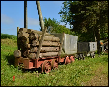 Grubenbahn am Rande des Geländes Herberholz