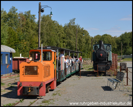 Einfahrt der Feldbahn im Bahnhof Zeche Nachtigall