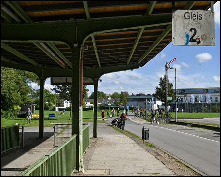 Bahnsteigkante Bahnhof Wichlinghausen an der Nordbahntrasse