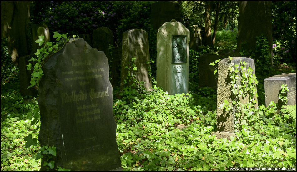 Gräber auf dem Jüdischen Friedhof