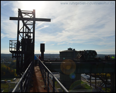 Hoesch-Gasometer und Halde Entenpoth