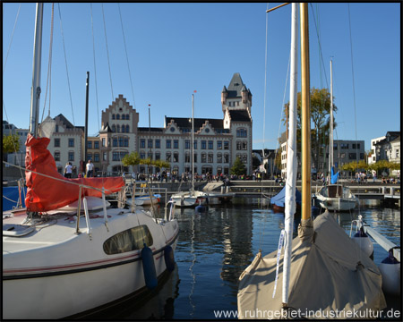 Hafen des Phoenixsees mit Hörder Burg