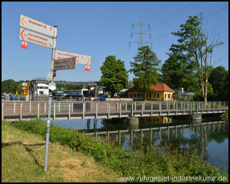 Qual der Wahl: Brücke am Industriemuseum