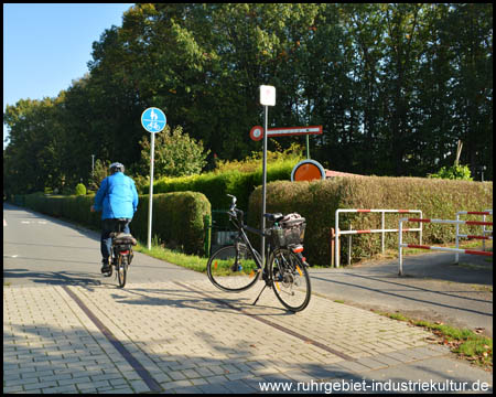 Reste von Schienen und Signalen