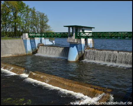 Walzenwehr am Halterner Stausee