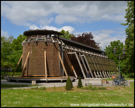 Gradierwerk im Kurpark von Bad Hamm