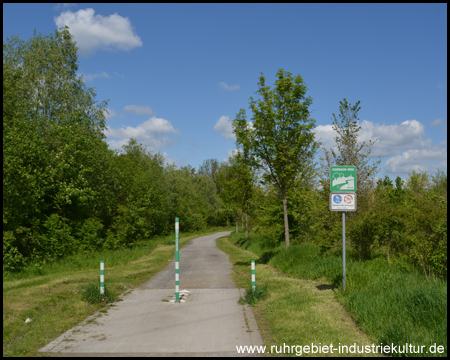 Kuhbachweg in Oberaden (Blick zurück)