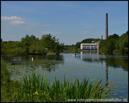 Horster Mühle und Treidelkanal für den einsamen Kanuten