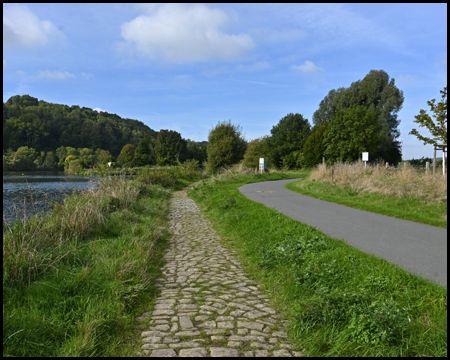 RuhrtalRadweg und Leinpfad bei Bochum