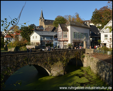 Steinbrücke über den Mühlengraben