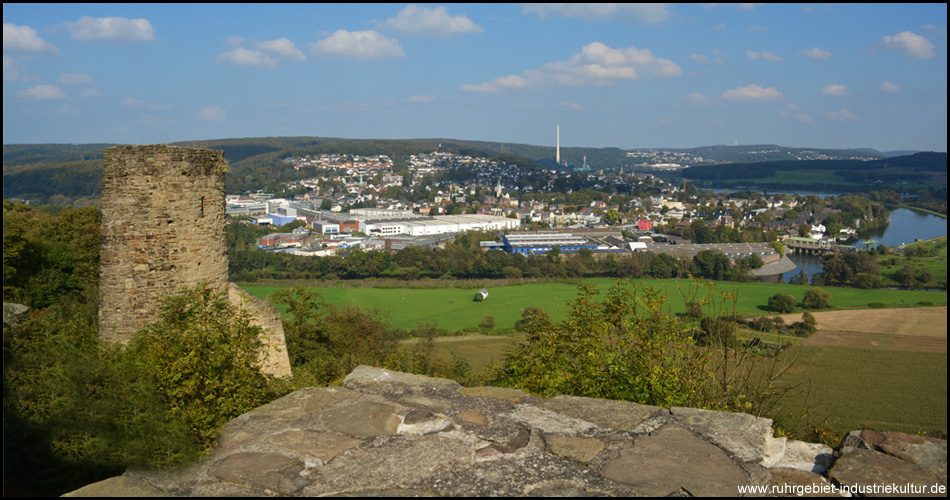 Blick von der Ruine Volmarstein ins Ruhrtal