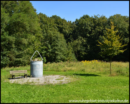 Teufkübel auf der Lichtung als Denkmal