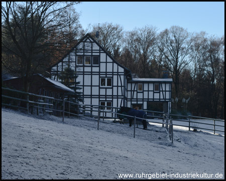 Ehemalige Zeche Löwe mit Verladung, heute Reiterhof