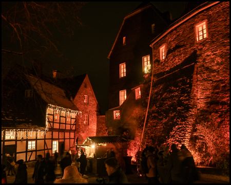 Zentrale Gebäude vom Schloss Hohenlimburg von außen gesehen