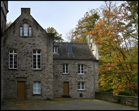 Schlosshof mit Blickrichtung vom Café