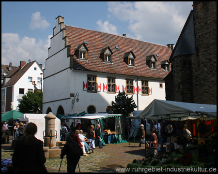 Ruhrtalmuseum neben der Kirche St. Victor in Schwerte