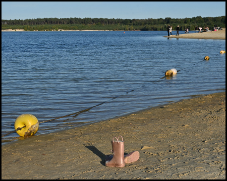 Stiefel am Strand