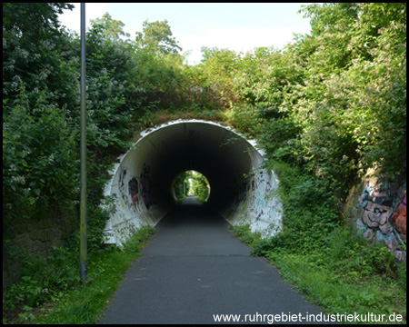 Leichtbau-Tunnel auf der Springorum-Trasse bei Altenbochum