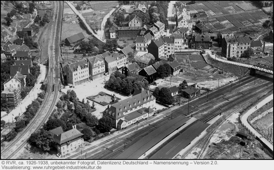 Luftbild vom Bahnhof Dahlhausen aus den 1930er Jahren