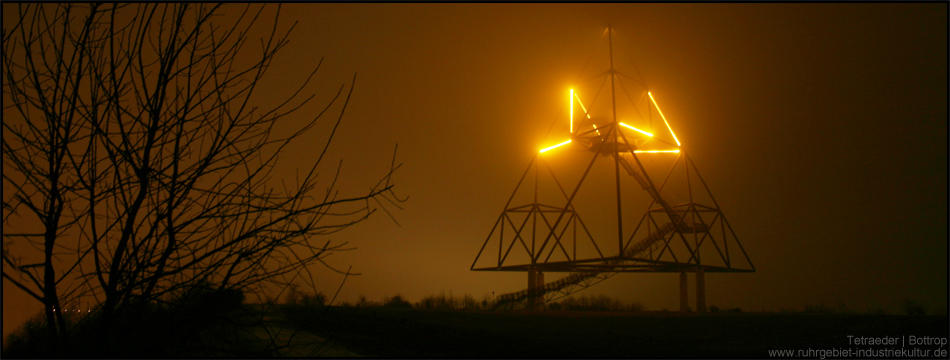 Lichtinstallation »Fraktal« auf dem Tetraeder in Bottrop