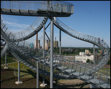 Achterbahn Tiger & Turtle in Duisburg