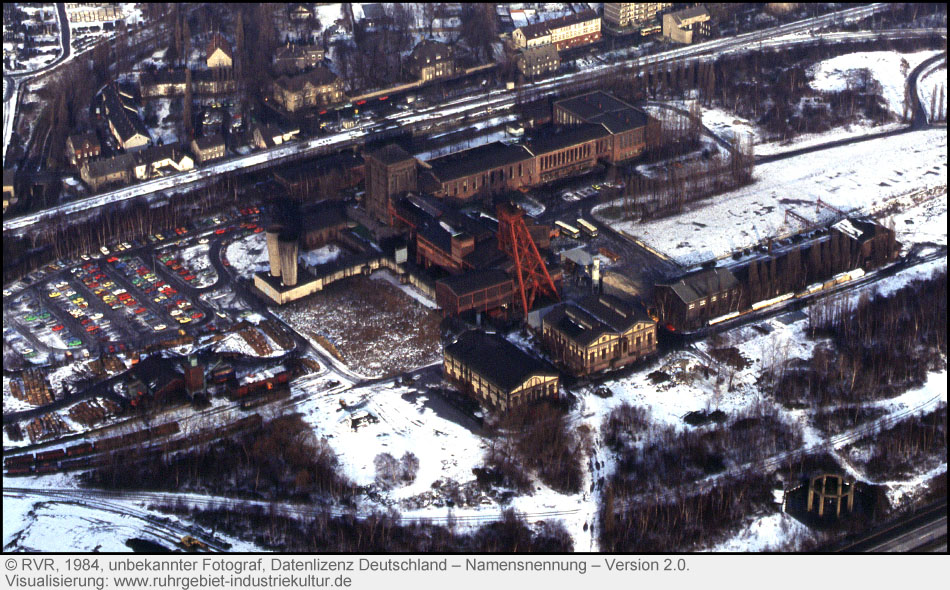 Historisches Luftbild vom Malakowturm der Zeche Unser Fritz 1/4