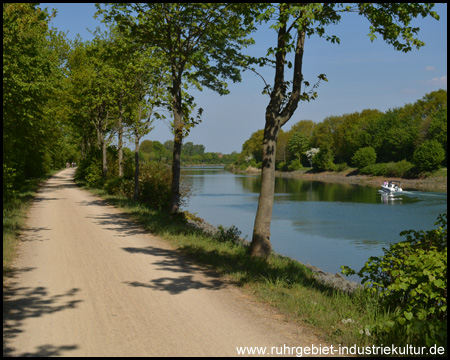 Radweg am Kanal: Viktoriaschleife bei Haltern (Blick zurück)