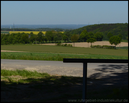 Blick von der Rastbank am Haarweg