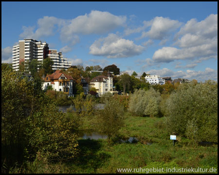 Broicher Schlagd mit westlichem Ruhrufer,  gesehen von der Kassenbergbrücke