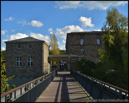 Kassenbergbrücke und Kraftwerk Kahlenberg