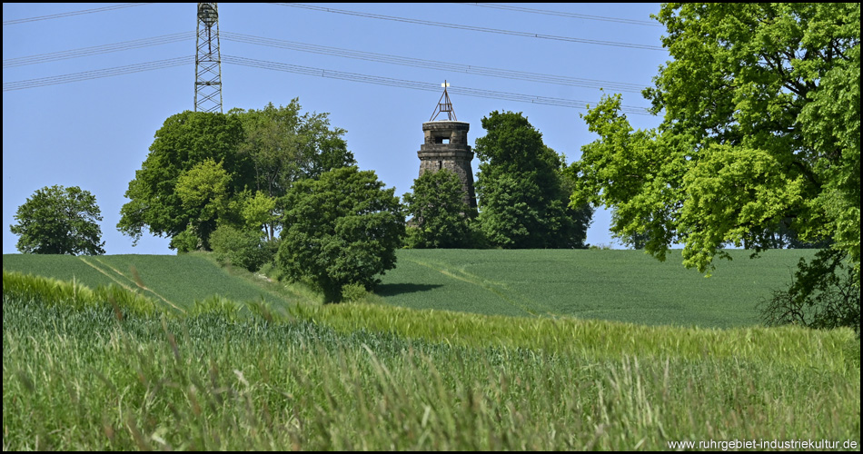 Blick von Süden auf den Bismarckturm Unna