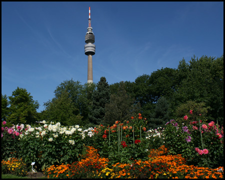 Der "Florian" als 220 Meter hohes Wahrzeichen des Parks