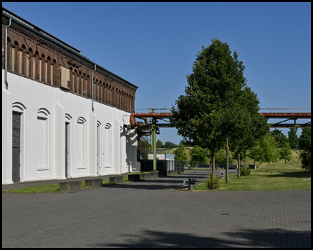 Bauteile der Jahrhunderthalle im Westpark Bochum