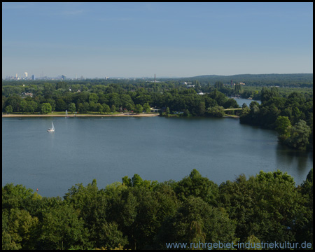 Strandbad Wolfssee und Brücke zum Masurensee