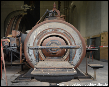 Alte Dampf-Fördermaschine der Zeche Bergmannsglück