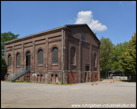 Einzelstehendes Maschinenhaus von 1900