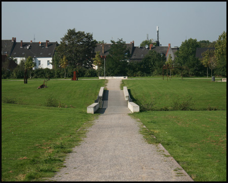 Parklandschaft mit abwechslungsreichen Geländeformen