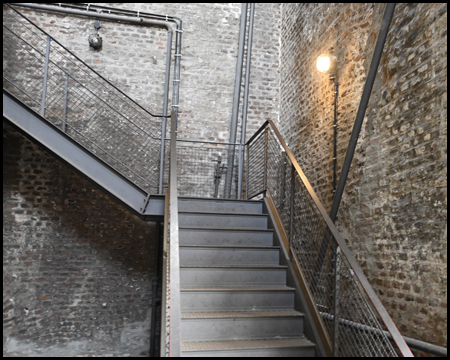 Treppe in einem steinturm