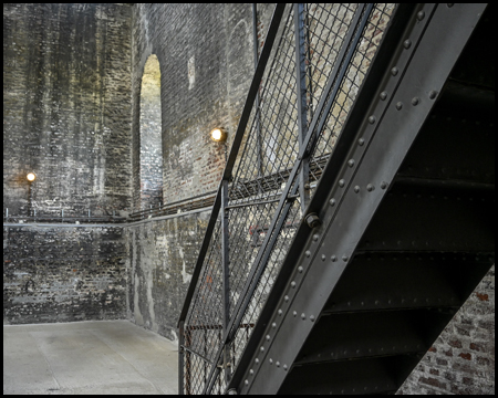 Treppe in einem Steinturm