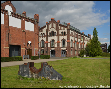 Zeche Waltrop am Schacht I vor der Maschinenhalle I / II