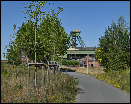 Radweg aufs Zechengelände